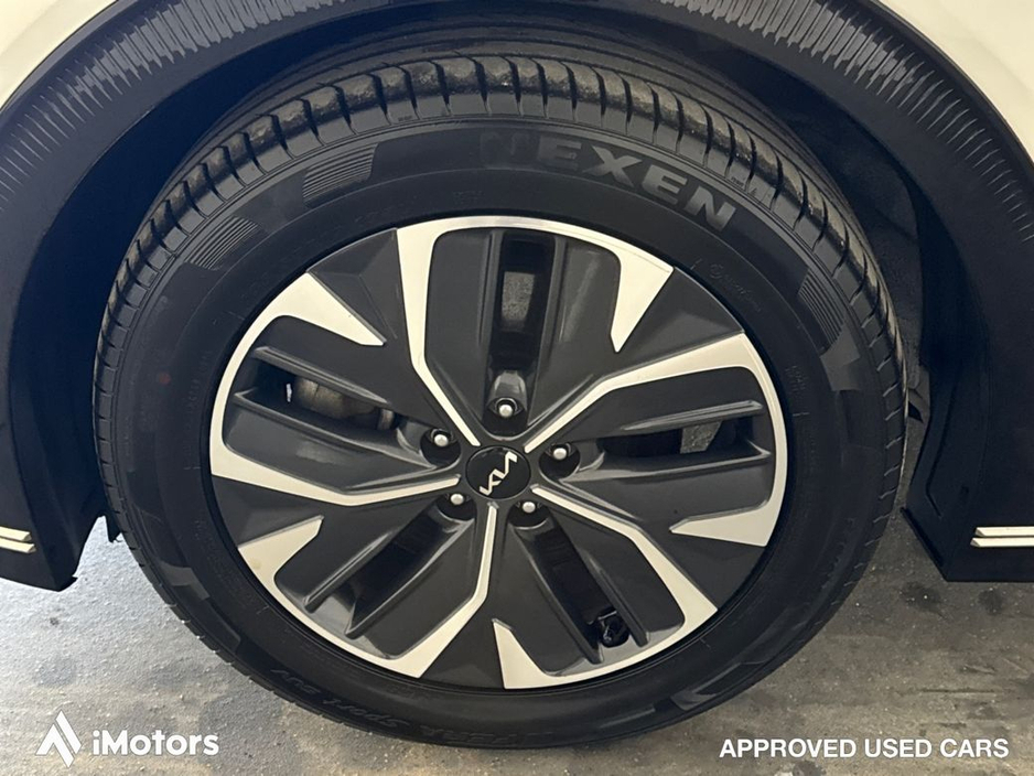 2023 Kia EV6 - image 11