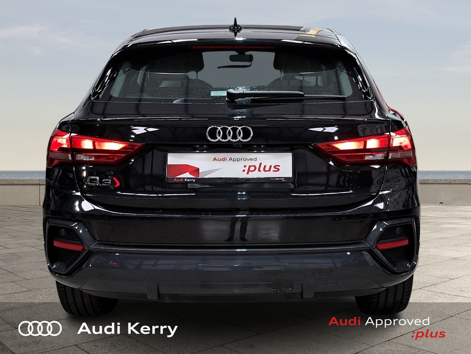 2025 Audi Q3 - image 6