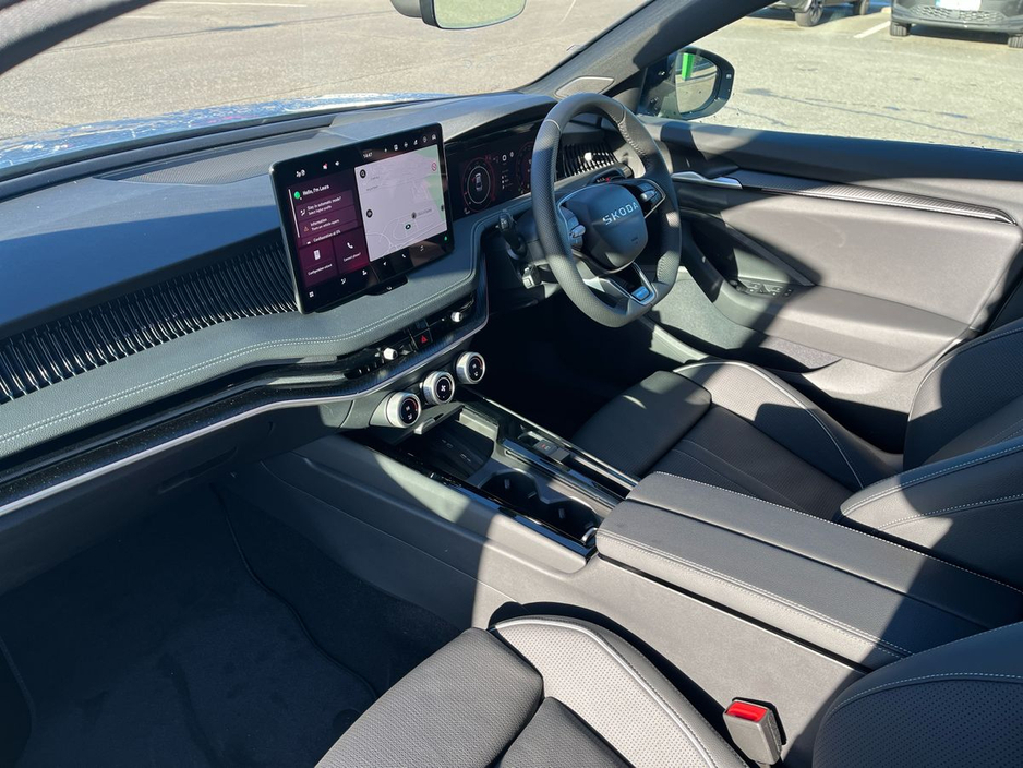 2026 Skoda Superb - image 2