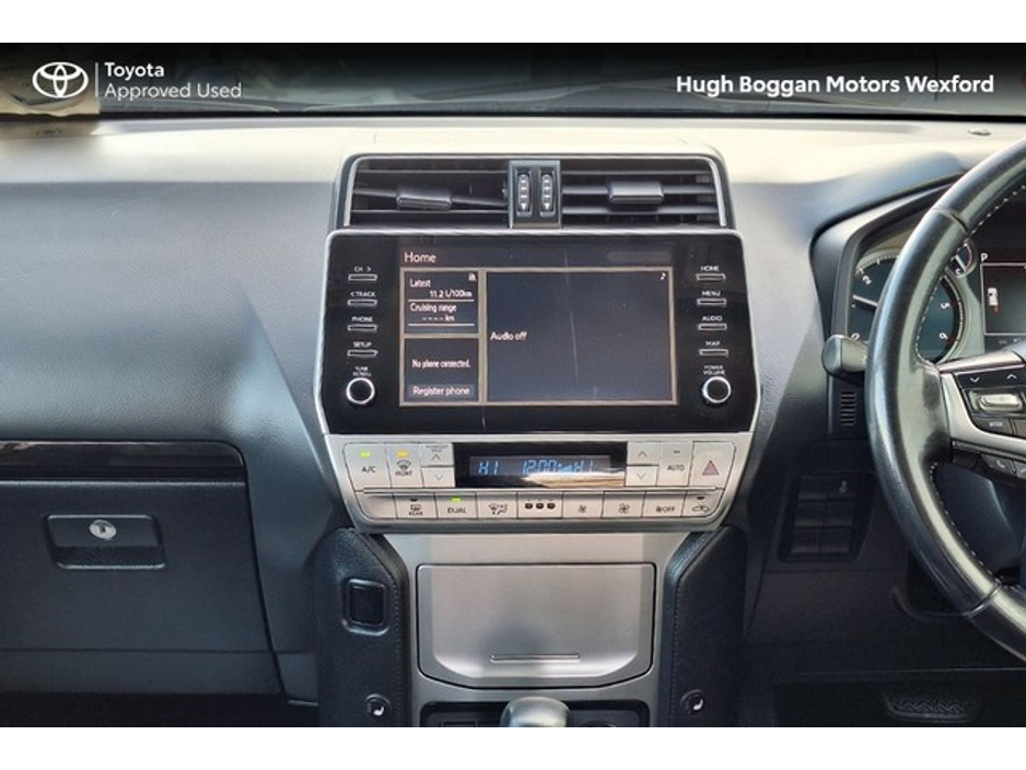 2023 Toyota Landcruiser - image 13