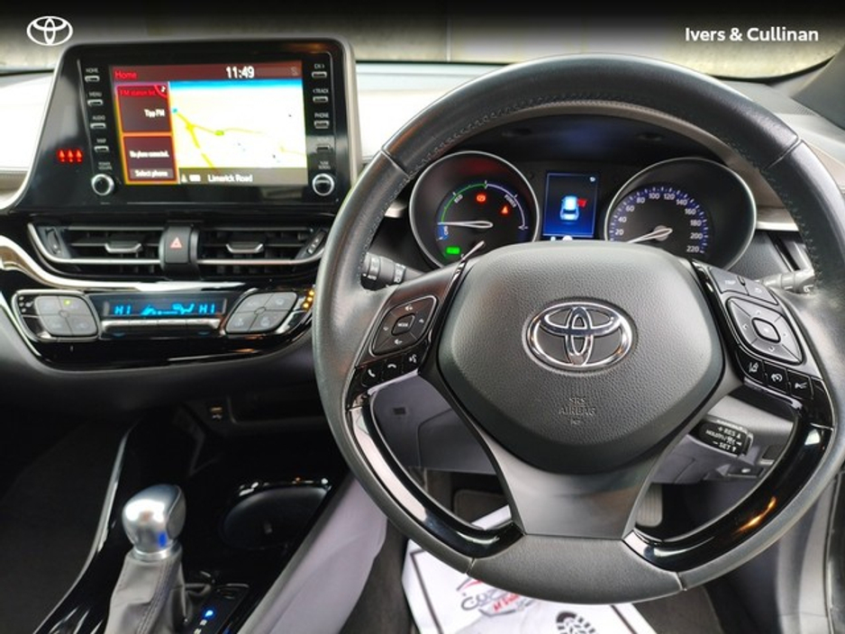 2022 Toyota C-HR 1.8 HYBRID SOL 4DR AUTO €29,990