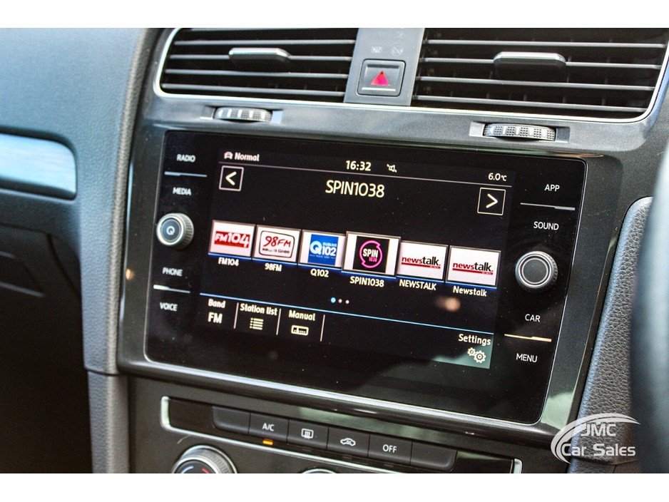 2018 Volkswagen Golf - image 14