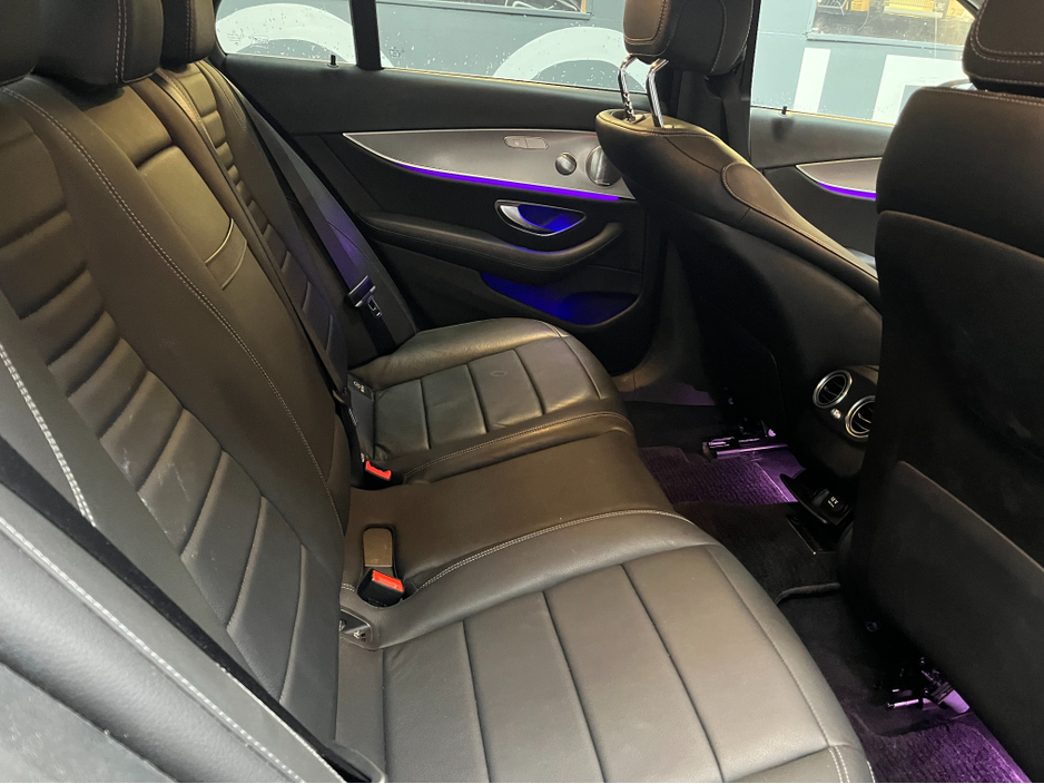 2018 Mercedes-Benz E Class 2018 MERCEDES-BENZ E220D AVANTGARDE 2.0 AUTOMATIC / CRUISE CONTROL / 360° PARKING CAMERA / ELECTRIC MEMORY HEATED FRONT AND REAR SEATS / PADDLE SHIFTERS / APPLE CARPLAY / AMBIENT LIGHTS