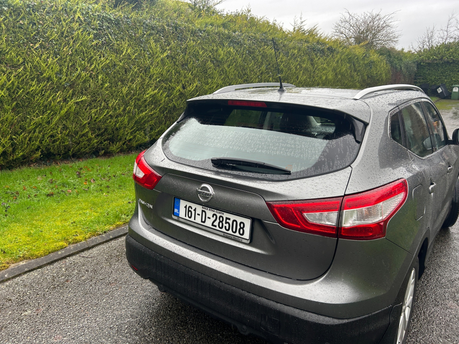 2016 Nissan Qashqai - image 5