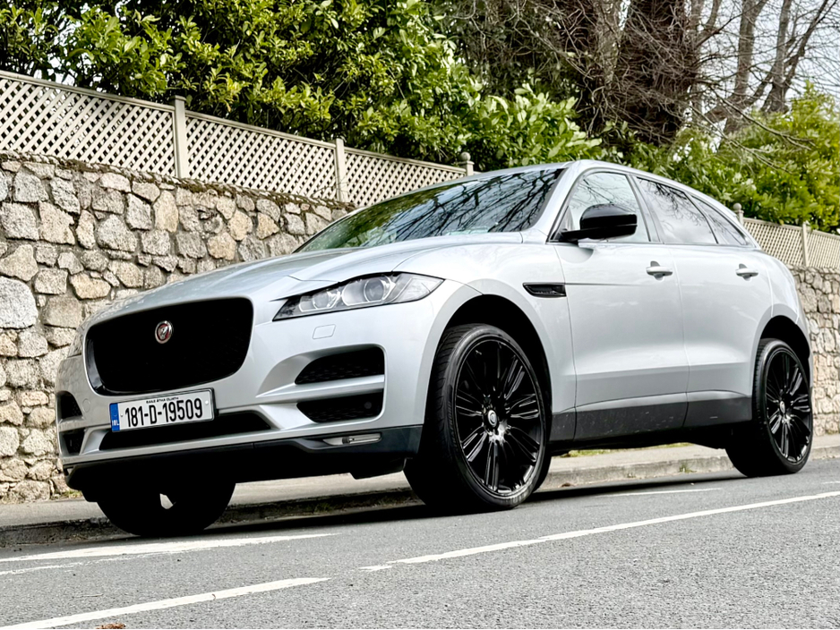 2018 Jaguar F-Pace - image 5