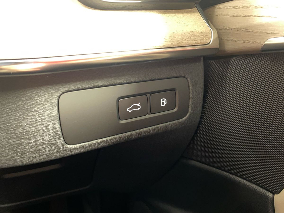2026 Volvo XC90 - image 23