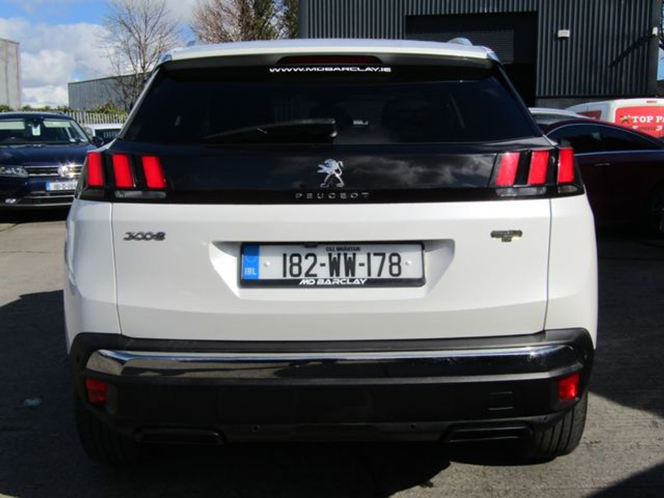 2018 Peugeot 3008 - image 7
