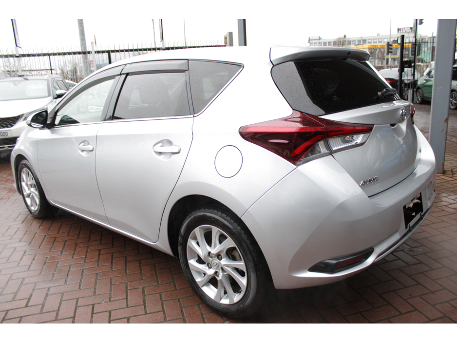 2017 Toyota Auris 1.8 HYBRID 5DR HATCHBACK AUTO  //1 OWNER CAR WITH ONLY 22,000 KM'S // BUY WITH CONFIDENCE AA AND SIMI APPROVED DEALER 2026 // FINANCE ARRANGED // ALL TRADE INS WELCOME // €16,950