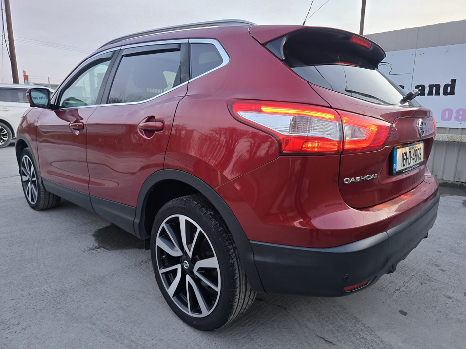 2016 Nissan Qashqai - image 7