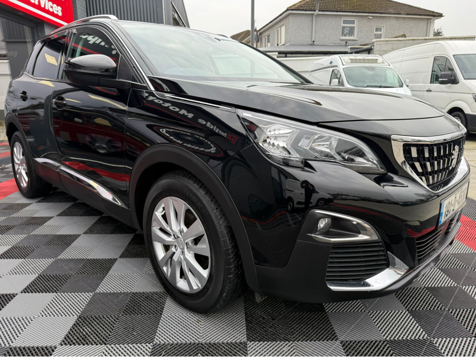 2019 Peugeot 3008 - image 4