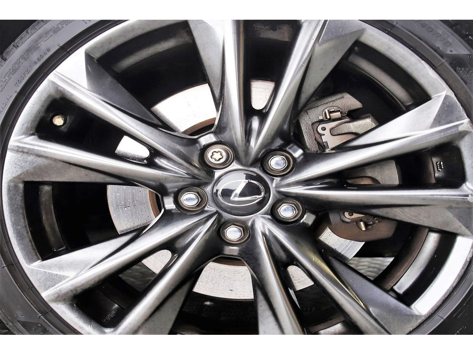 2019 Lexus ES 300 H - image 29