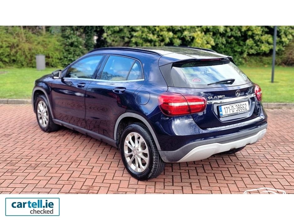 2017 Mercedes-Benz GLA Class - image 9
