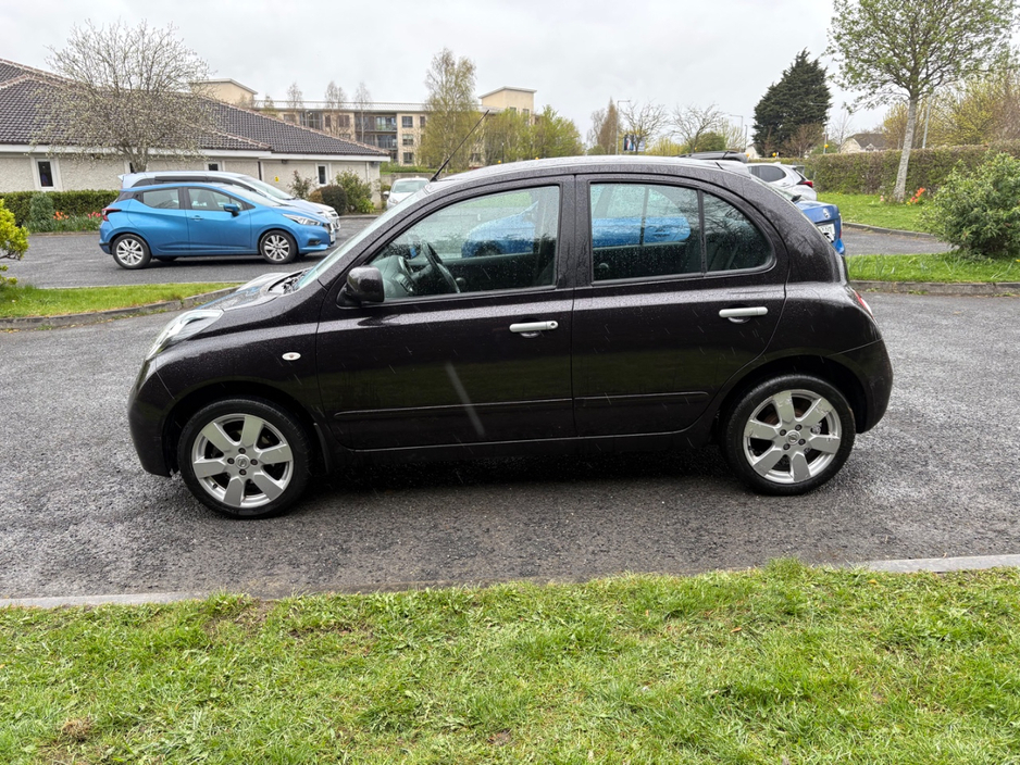 2011 Nissan Micra - image 4