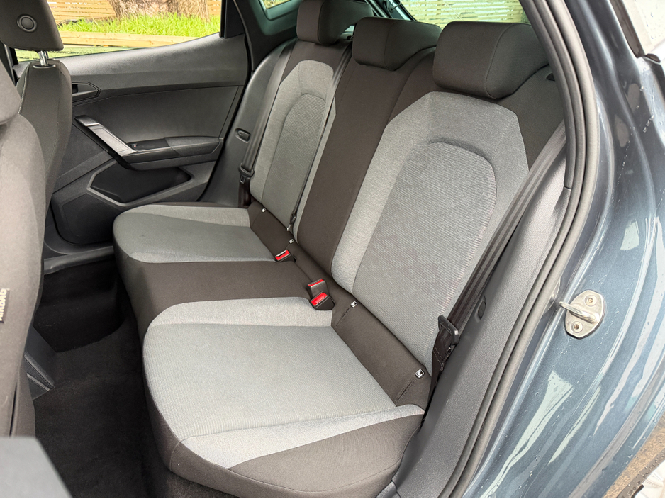 2023 SEAT Ibiza Folding Mirrors...Background Lighting €17,400