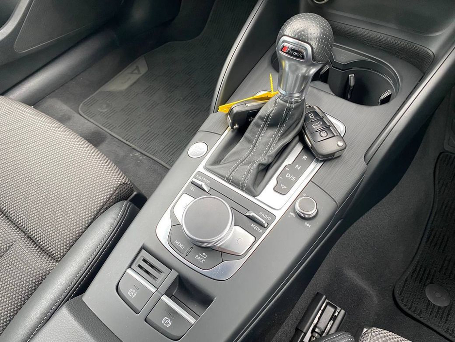 2019 Audi A3 - image 11