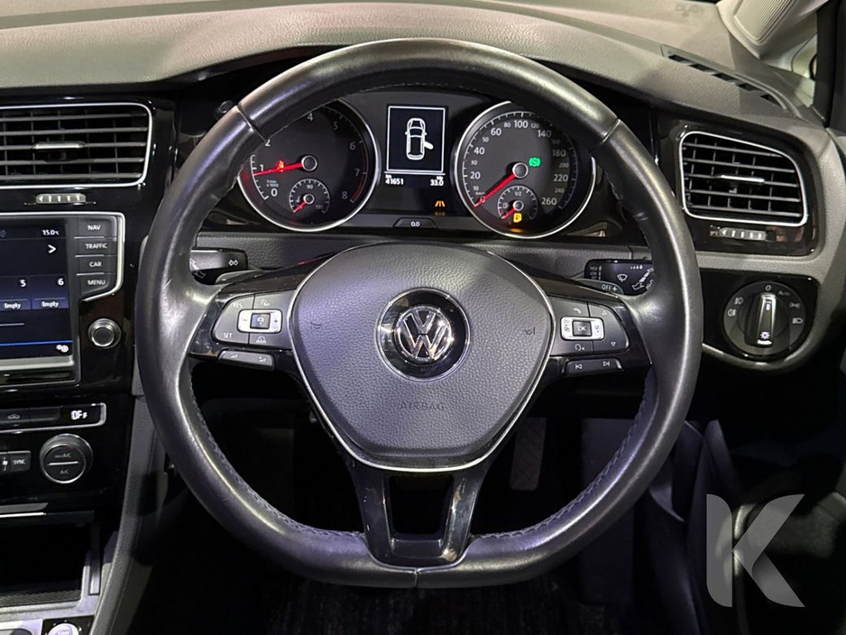 2017 Volkswagen Golf - image 16