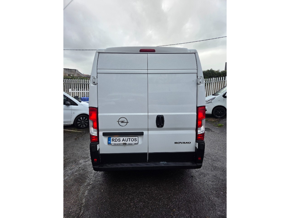 2023 Opel Movano - image 5
