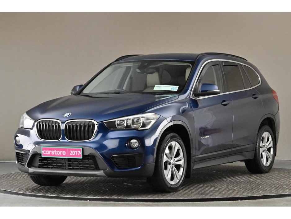 2017 BMW X1 - image 3