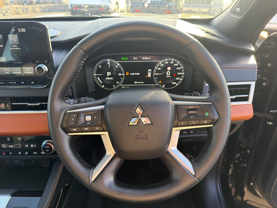 2023 Mitsubishi Outlander - image 27