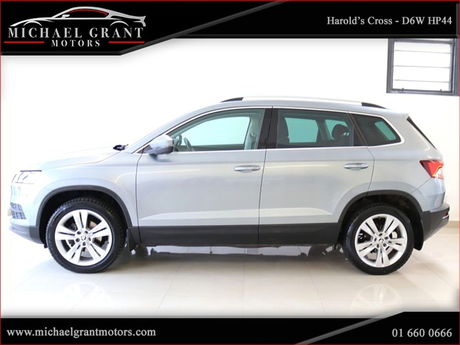 2019 Skoda Karoq - image 8