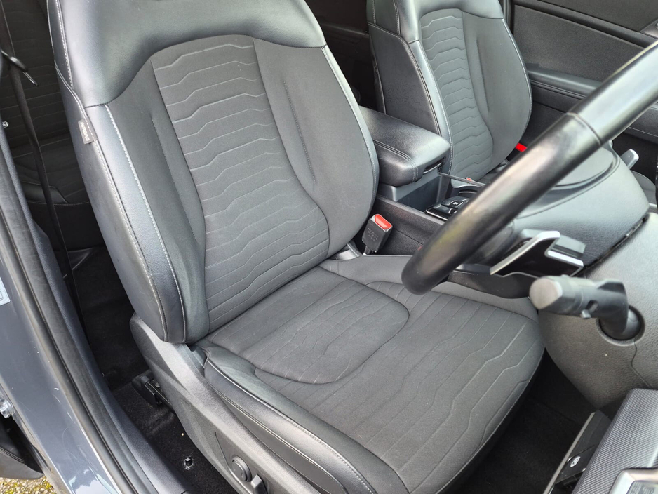 2023 Kia Sportage - image 15