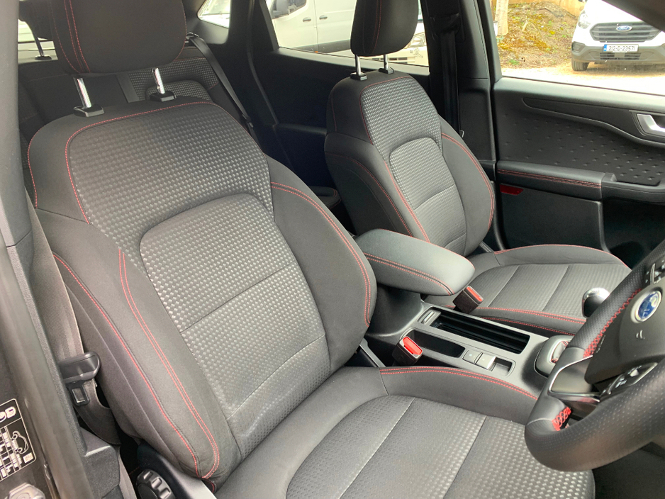 2021 Ford Kuga - image 18