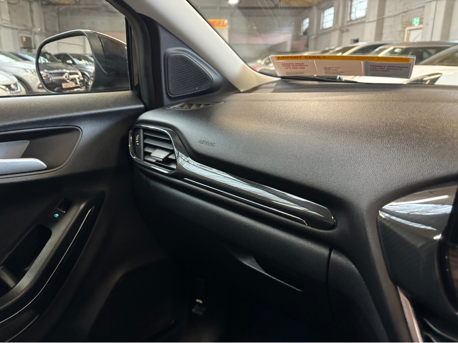 2023 Ford Puma - image 9