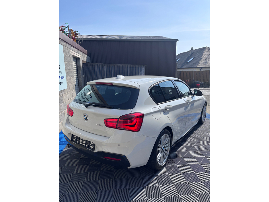 2016 BMW 1 Series - image 4