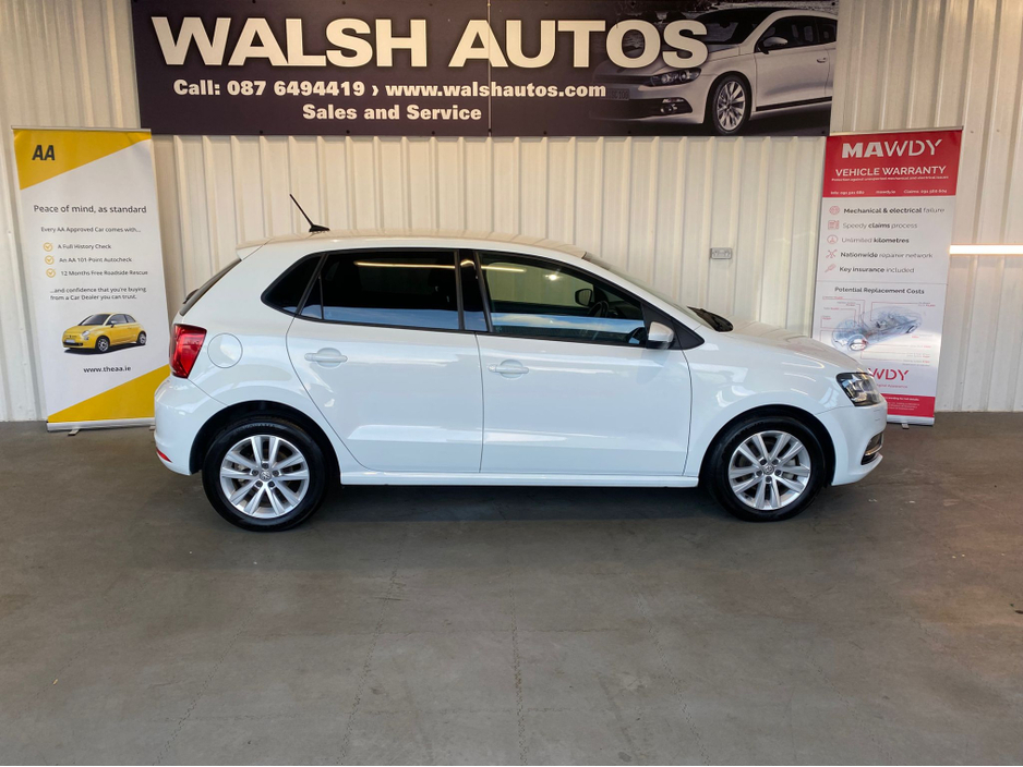 2017 Volkswagen Polo - image 4