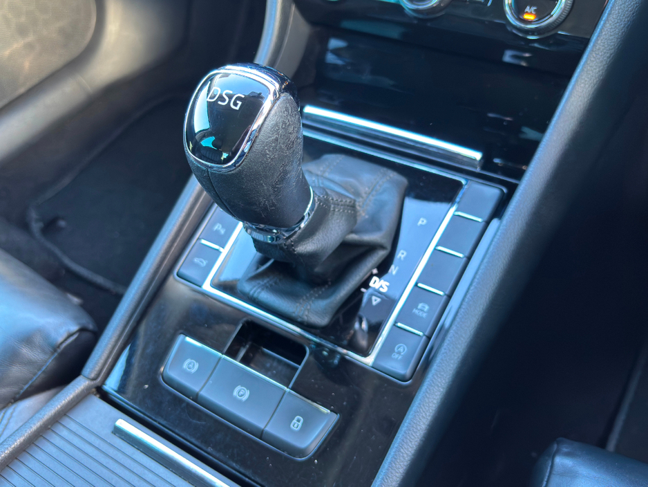 2019 Skoda Superb 2.0TDi SE-L Estate DSG Auto €17,990