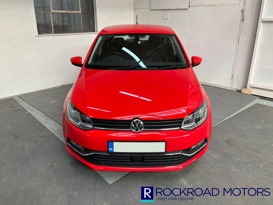 2016 Volkswagen Polo - image 2
