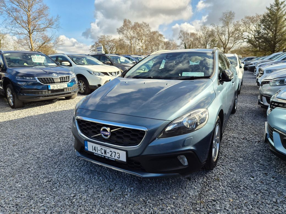 2014 Volvo V40 - image 7