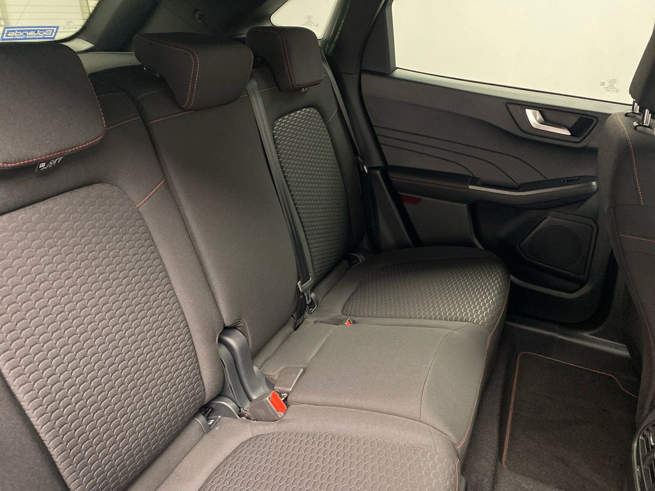 2026 Ford Kuga - image 13