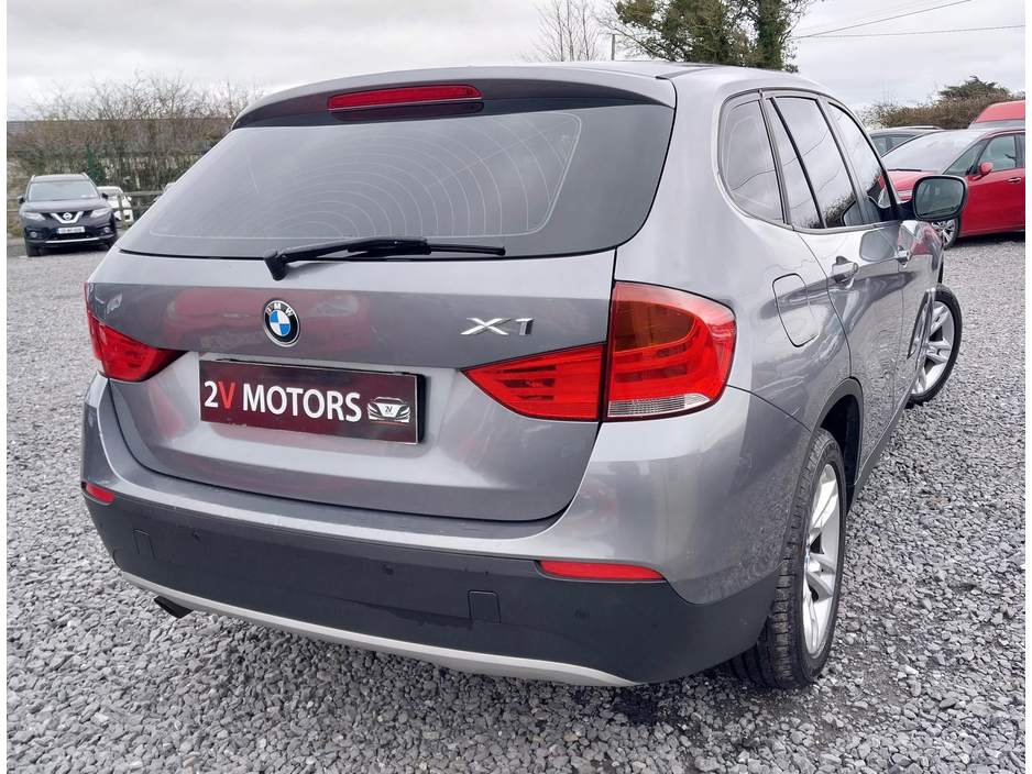 2011 BMW X1 - image 6
