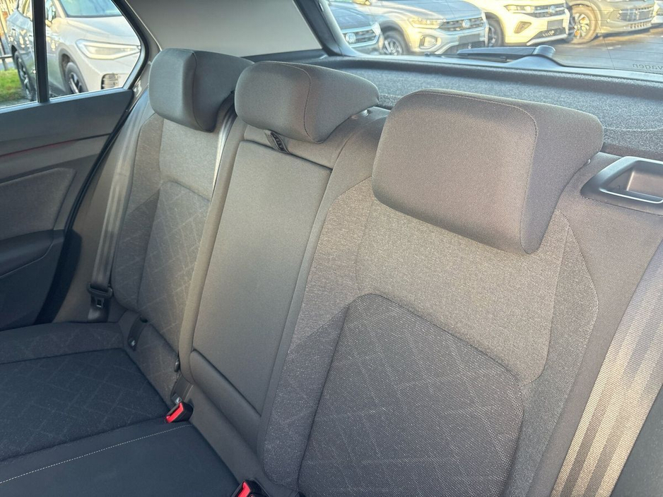 2024 Volkswagen Golf 1.0 TSI 110HP Life €24,975
