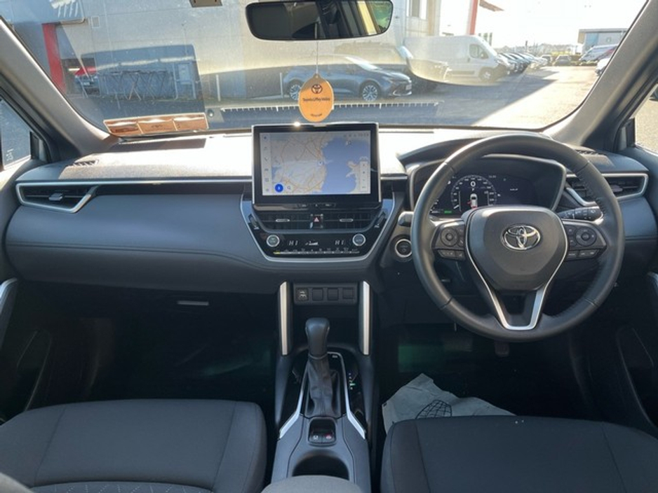 2024 Toyota Corolla Cross - image 8