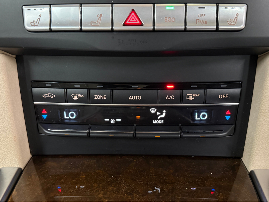 2015 Mercedes-Benz E Class - image 12