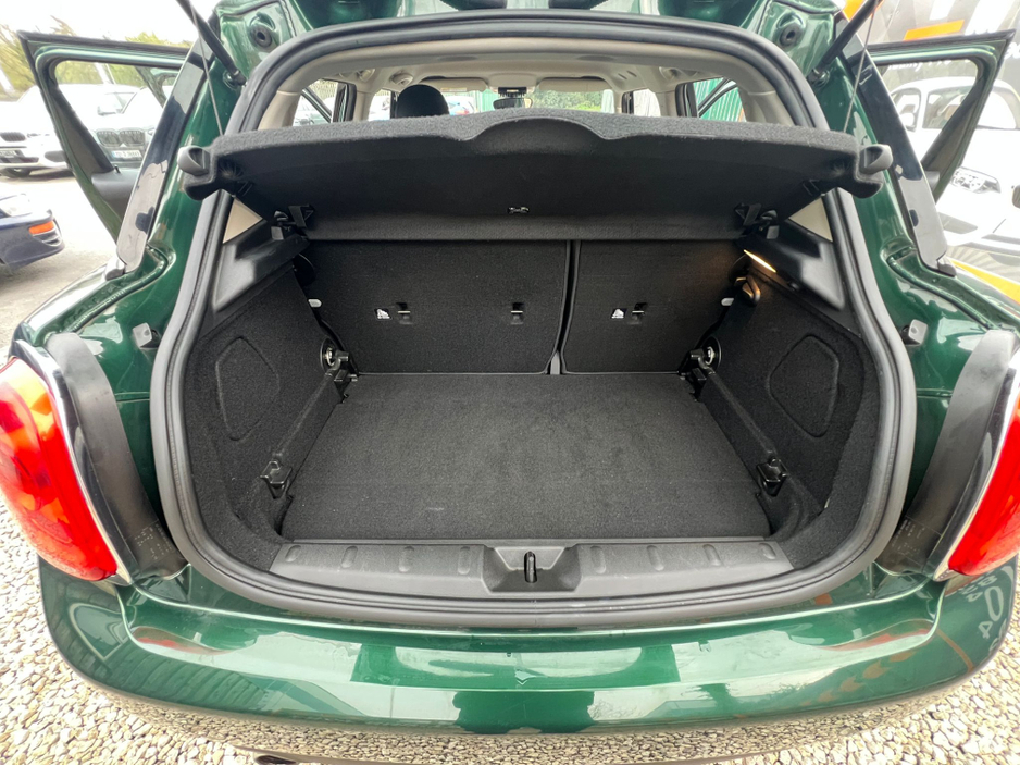 2017 MINI Cooper - image 17