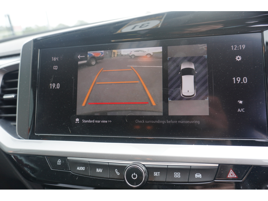 2024 Opel Grandland - image 8