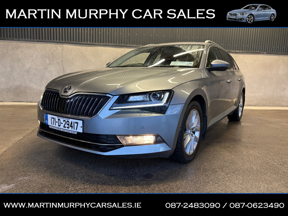 2017 Skoda Superb - image 7