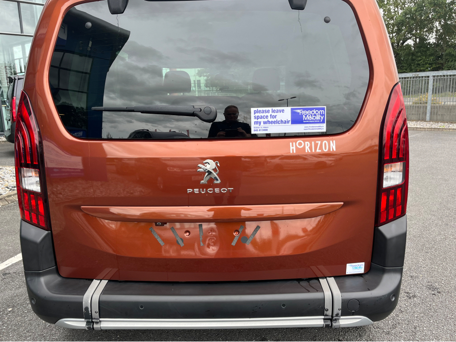 2022 Peugeot Rifter SWB Wheelchair Accessible €21,995