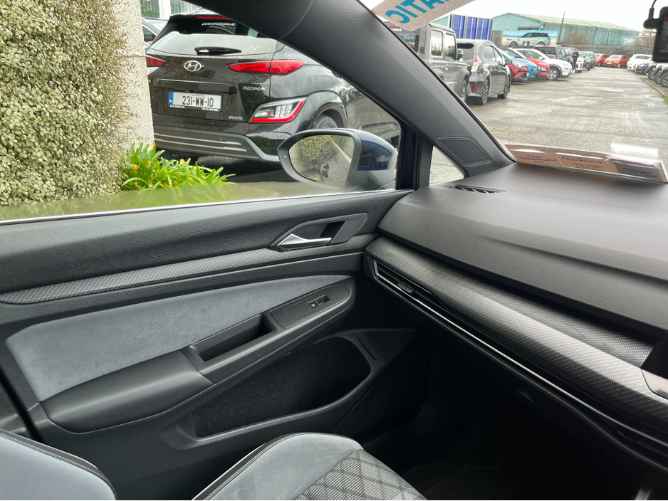 2022 Volkswagen Golf R-LINE ETSI ESTATE 1.5 PETROL //HIGH SPEC//HEAD UP DISPLAY//HALF LEATHER HEATED SEATS//HEATED STEERING WHEEL//REVERSE CAMERA//KEYLESS ENTRY// €27,950