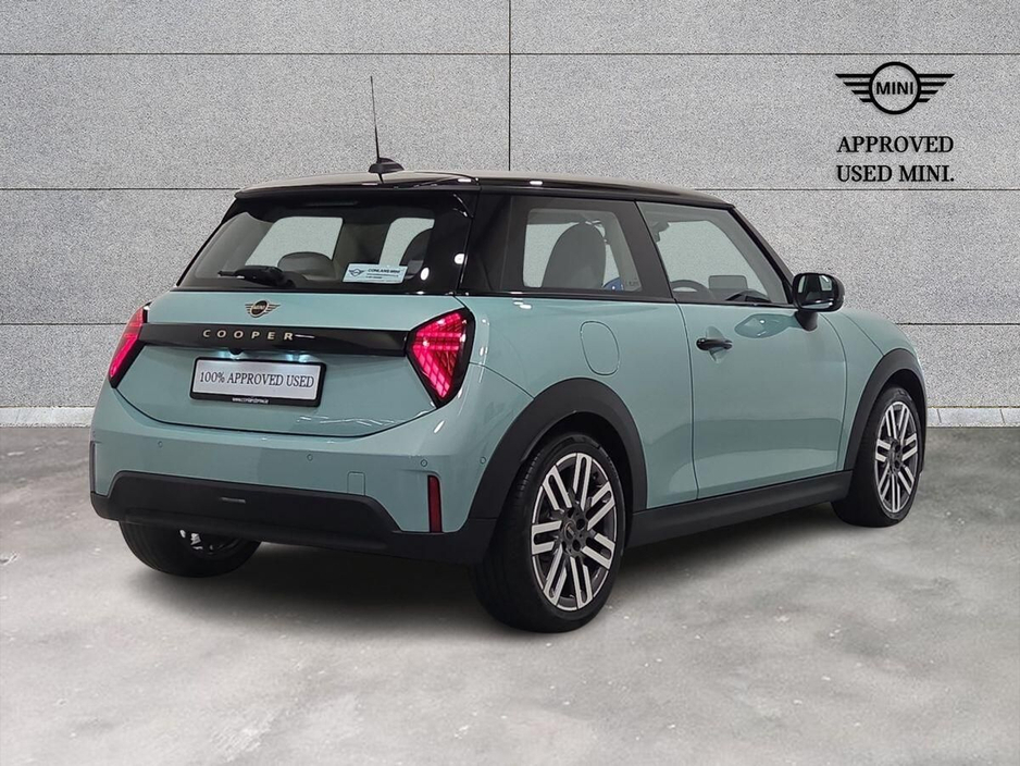 2025 MINI Hatch - image 24