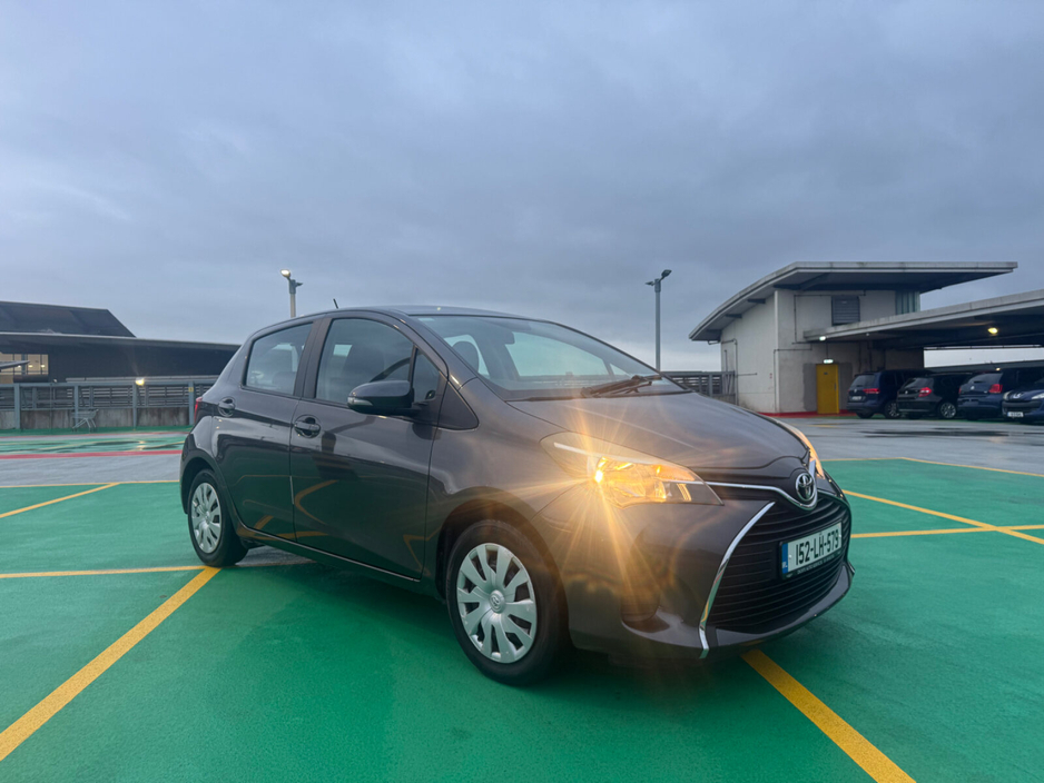 2015 Toyota Yaris 1.0 VVT-i 3Dr Luna €11,950