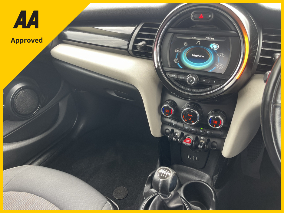 2018 MINI Cooper - image 8