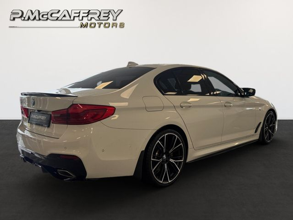 2020 BMW 5 Series - image 5