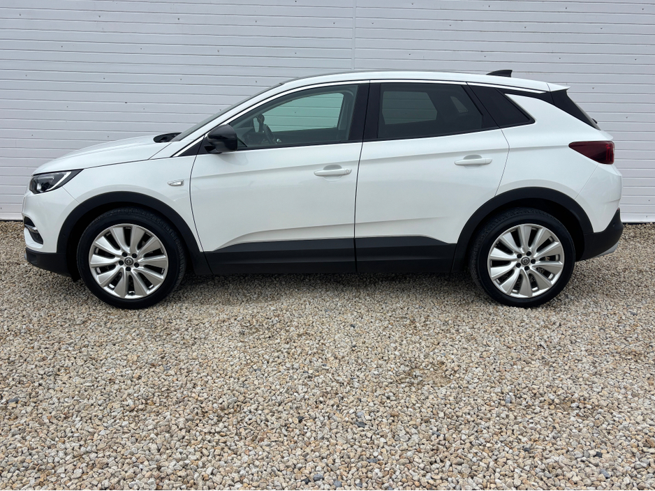 2021 Opel Grandland X - image 18