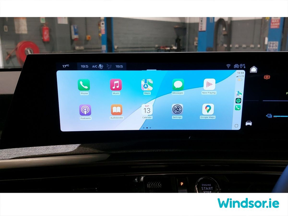 2025 Peugeot 5008 - image 12