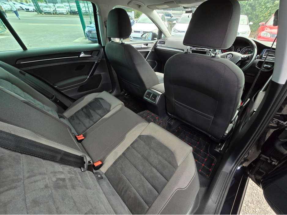 2015 Volkswagen Golf 1.4 TSI HI SPEC HIGHLINE EDITION * ALCANTARA SEATS * REV CAMERA - BLIND SPOT - REAR TRAFFIC ASSIST - SIMI DEALER -  BLUEMOTION €15,450