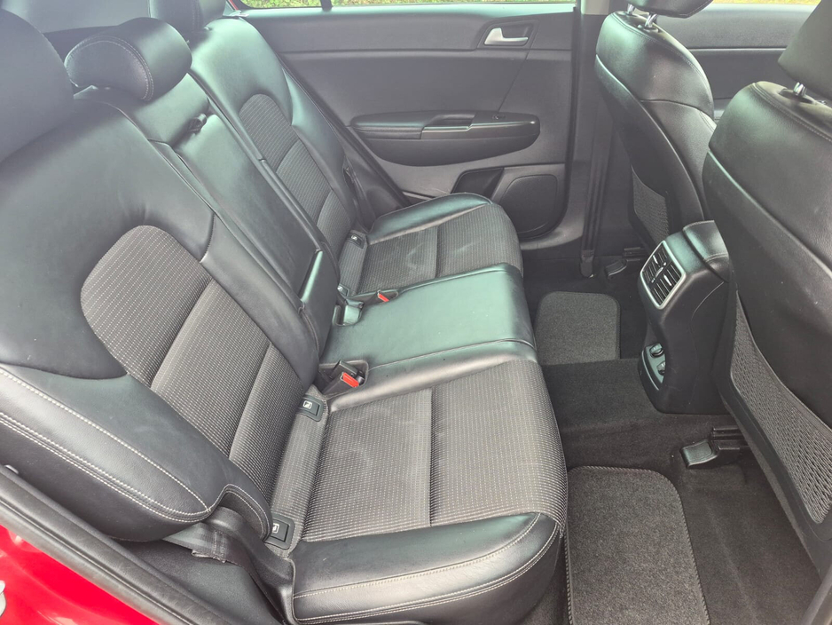 2016 Kia Sportage - image 12